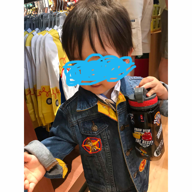 Disney(ディズニー)のDisney ウッディ　デニムジャケット　90㎝ キッズ/ベビー/マタニティのキッズ服男の子用(90cm~)(ジャケット/上着)の商品写真