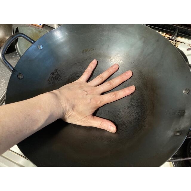 パール金属　中華鍋　両手鍋　鉄製　30cm お玉付き