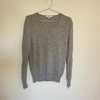 ユニクロ(UNIQLO)のユニクロ✩.*˚Vネックニット(ニット/セーター)