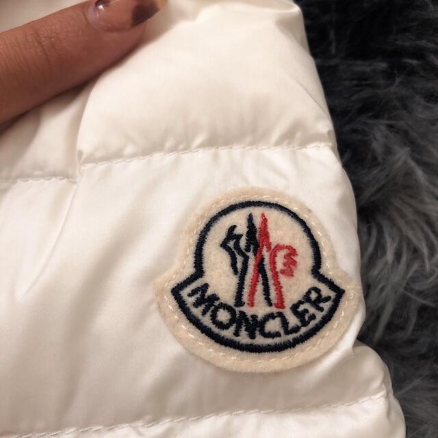 MONCLER(モンクレール)のモンクレールレディース レディースのジャケット/アウター(ダウンジャケット)の商品写真