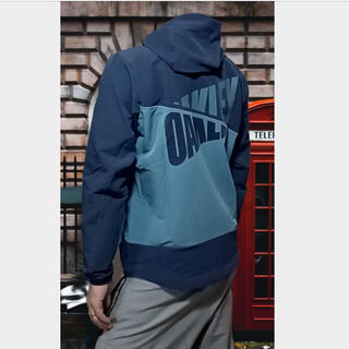 オークリー(Oakley)のOAKLEY enhance softshell jacket メンズジャケット(ナイロンジャケット)
