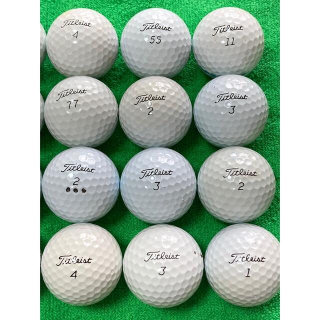 Titleist(タイトリスト)のゴルフボール ロストボール タイトリスト PRO V1  24球 10/11 スポーツ/アウトドアのゴルフ(その他)の商品写真