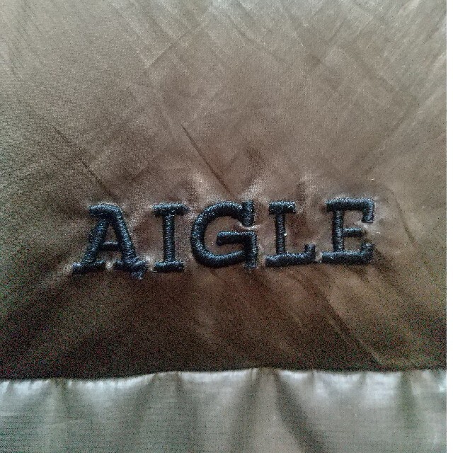 値下げ AIGLE ダウンベスト メンズのジャケット/アウター(ダウンベスト)の商品写真