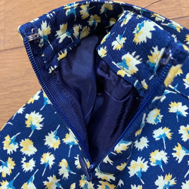 TOMORROWLAND(トゥモローランド)のくらまさま小花柄スカート　トゥモローランド レディースのスカート(ロングスカート)の商品写真