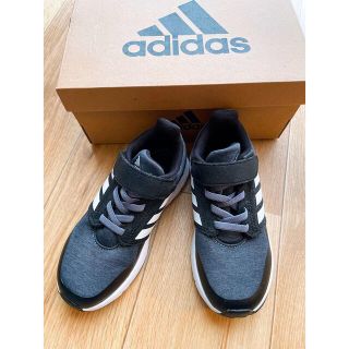 アディダス(adidas)のadidasアディダスファイトクラッシック・キッズ17cm(スニーカー)