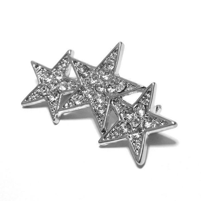 【ラペルピン★ブローチ】三連　スター　星　キラキラ　シルバー　pin-0822 メンズのアクセサリー(その他)の商品写真