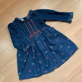 オシュコシュ(OshKosh)のOSH KOSH 刺繍　デニムワンピース(ワンピース)