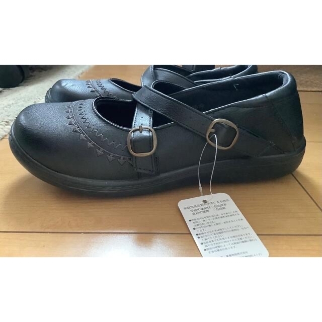 【新品】Andalusian 歩きやすいフラットサンダル ブラック　24.0cm レディースの靴/シューズ(サンダル)の商品写真