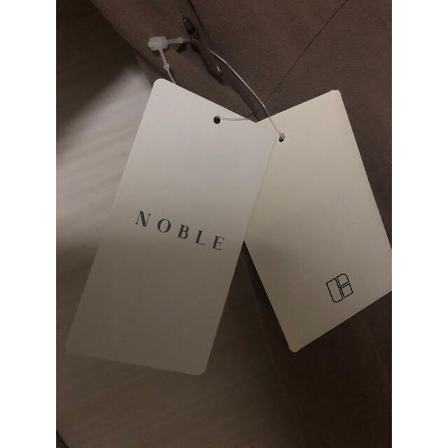 Noble(ノーブル)の新品 NOBLE ソフトAラインワンピース ブラウン レディースのワンピース(ロングワンピース/マキシワンピース)の商品写真