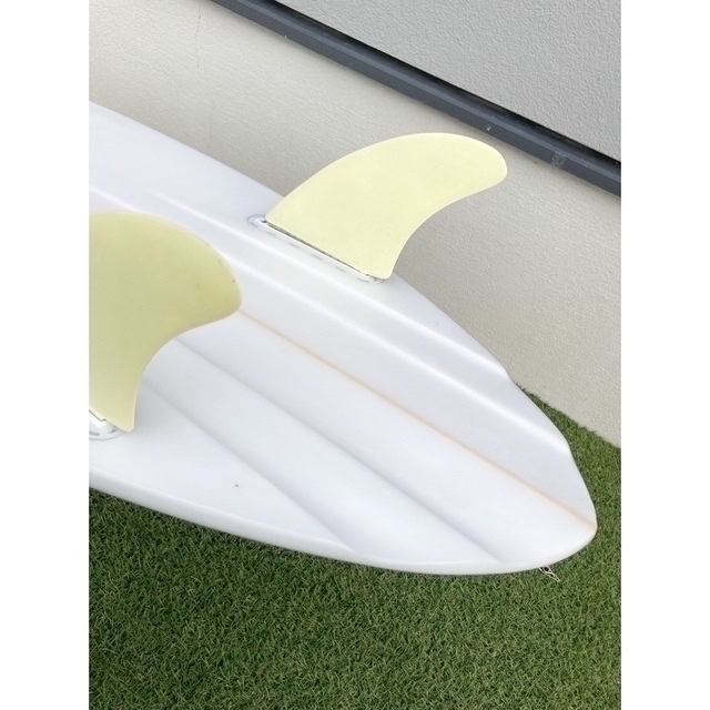 美品】ツインピン 4チャンネル サーフボード ツインフィン ミッドレングス-