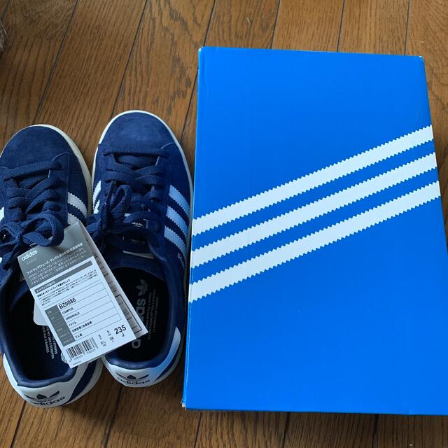 adidasスニーカー　23.5センチ