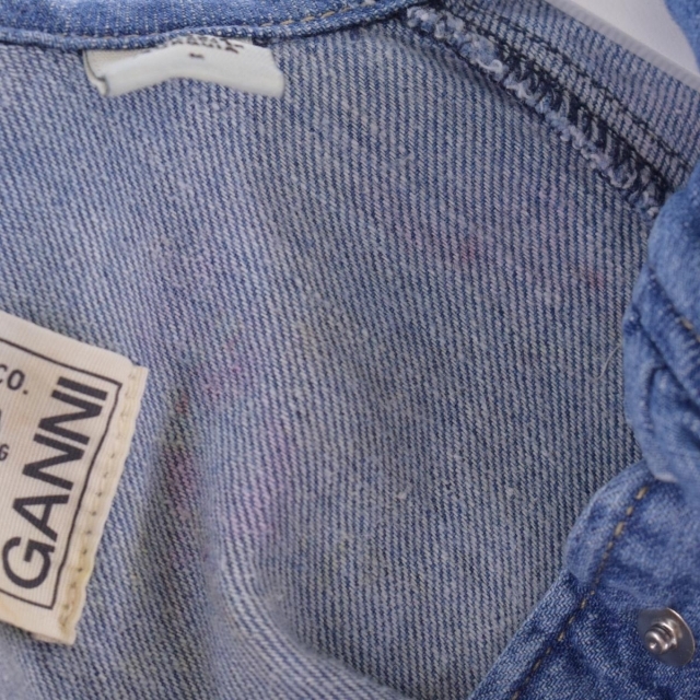 Levi's(リーバイス)の古着 リーバイス Levi's GANNI コラボ 長袖 デニム ウエスタンシャツ レディースM /eaa288148 レディースのトップス(シャツ/ブラウス(長袖/七分))の商品写真