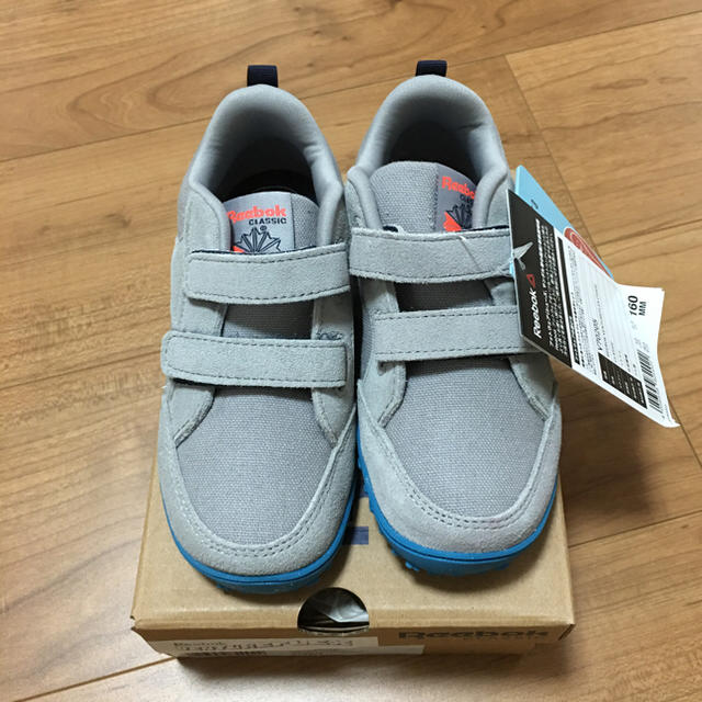 Reebok(リーボック)の☆新品未使用☆送料込☆リーボック ベンチャーフレックスKIDS 16cm キッズ/ベビー/マタニティのキッズ靴/シューズ(15cm~)(スニーカー)の商品写真