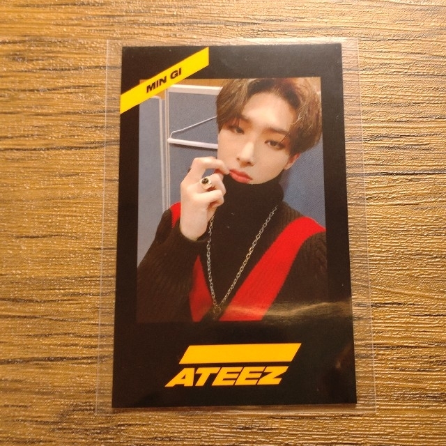 ATEEZ ミンギ 直筆サイン入りCD 全トレカ付き - CD