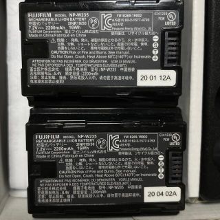 富士フイルム - 富士フィルム 純正充電器BC-W235とNP-W235 2個 ...