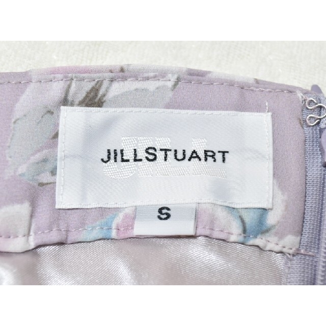 JILL by JILLSTUART(ジルバイジルスチュアート)のJILL by JILLSTUART ゴアード切替ミディスカート 花柄スカート レディースのスカート(ロングスカート)の商品写真