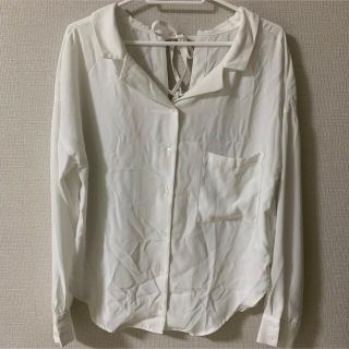 ティティアンドコー(titty&co)のtitty&Co. 背中開きシャツ(シャツ/ブラウス(長袖/七分))