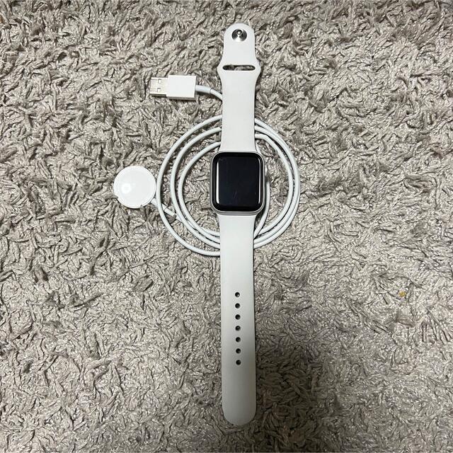 Apple Watch SE GPSモデル 40mm MYDM2J/A ホワイト