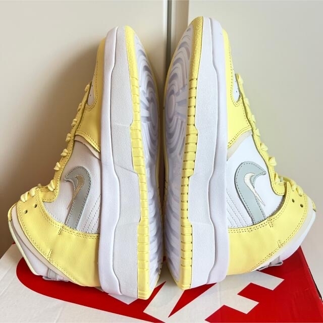 NIKE(ナイキ)のNIKE WMNS DUNK HIGH UP “Lemon Yellow” レディースの靴/シューズ(スニーカー)の商品写真