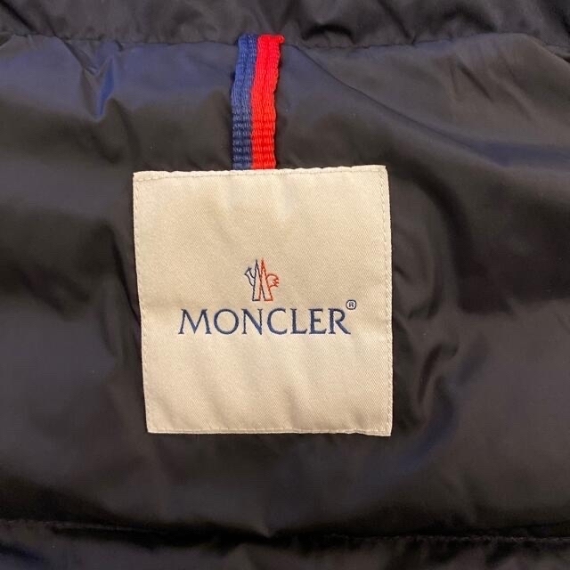 MONCLER(モンクレール)のMONCLER レディースのジャケット/アウター(ダウンジャケット)の商品写真