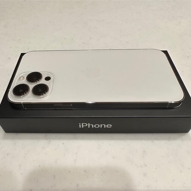 美品 iPhone 11 Pro Max 512 GB SIMフリー シルバー