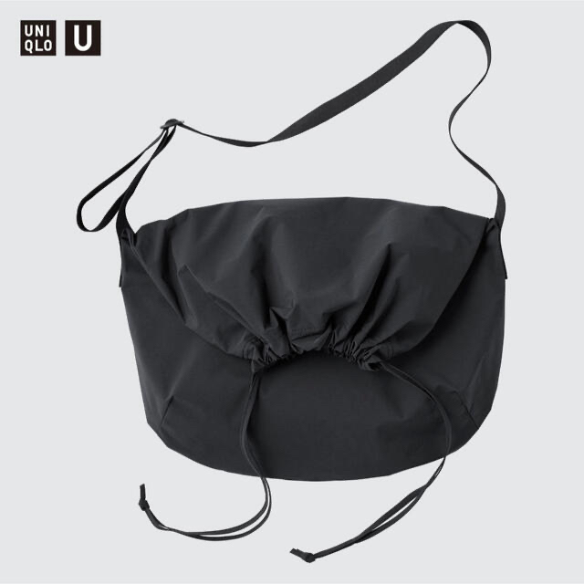 UNIQLO(ユニクロ)のUNIQLOU ユニクロユー ドローストリングショルダーバッグ 09 BLACK メンズのバッグ(ショルダーバッグ)の商品写真