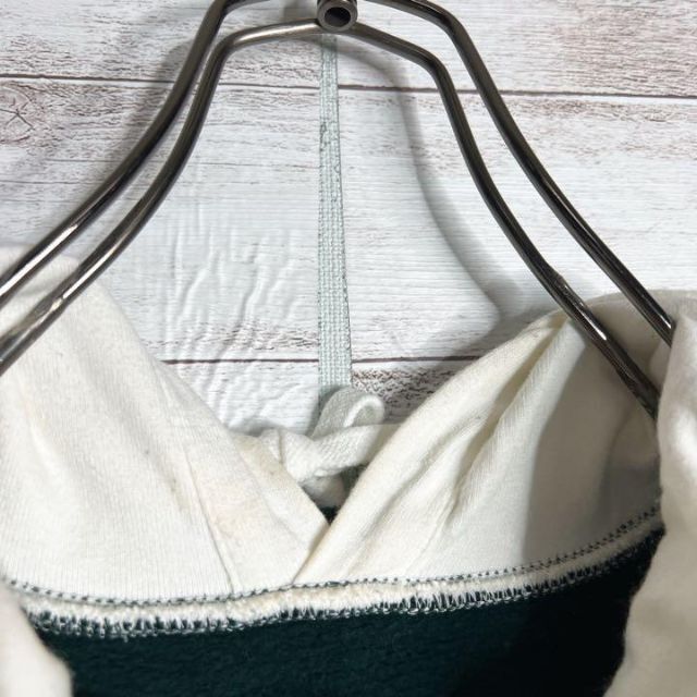 入手困難!!】シュプリーム ✈︎カナダ製 刺繍 プリント トレーナー 裏