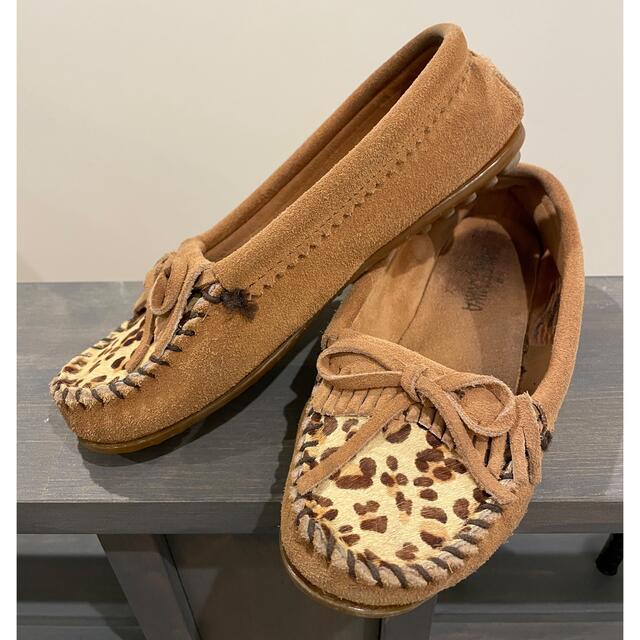 休日 MINNETONKA ミネトンカ レオパード柄モカシン US7.5 24.5cm ミネトンカ レオパード柄モカシン