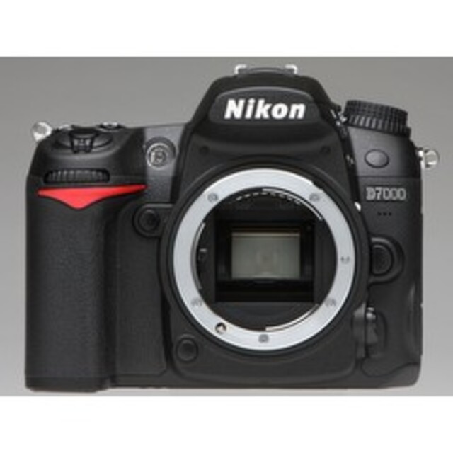 Nikon(ニコン)のNikon  D7000  デジタル一眼レフカメラ スマホ/家電/カメラのカメラ(デジタル一眼)の商品写真