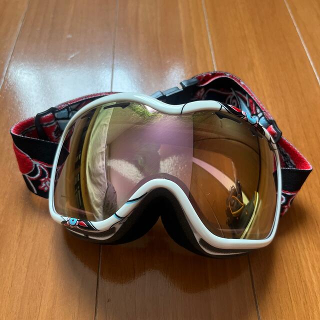 Oakley(オークリー)のスノーボード　オークリーゴーグル　レディース　キッズ スポーツ/アウトドアのスノーボード(アクセサリー)の商品写真