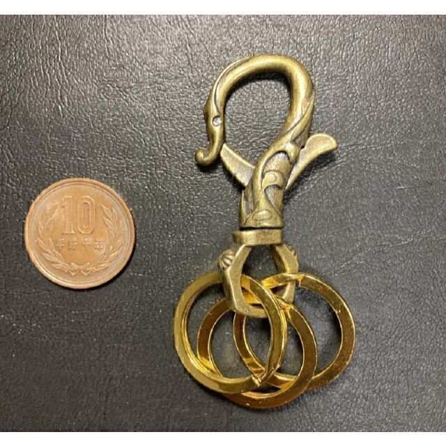 Brass 真鍮 キーリング　キーホルダー 回転カン キーフック キーチェーン メンズのファッション小物(キーホルダー)の商品写真
