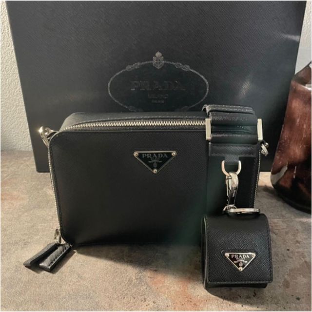 感謝価格】 PRADA 美品 - PRADA プラダ ショルダーバッグ サフィアーノ