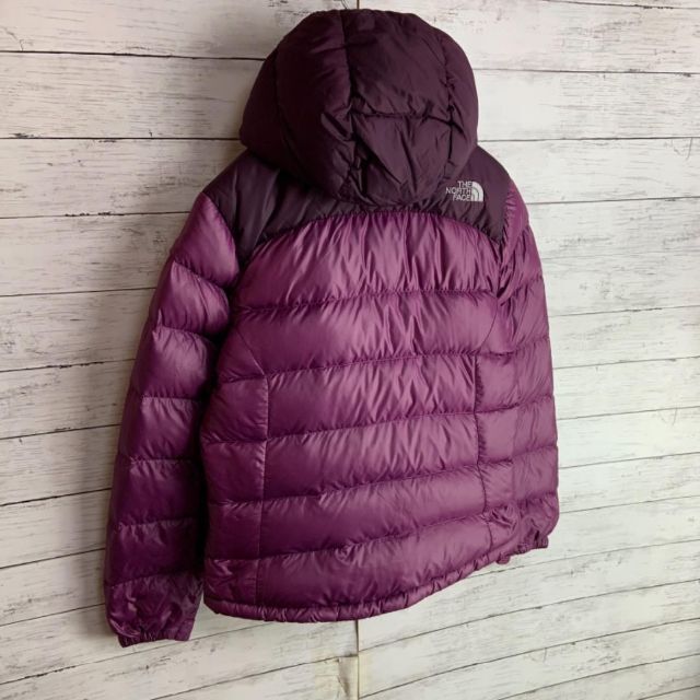 THE NORTH FACE(ザノースフェイス)の【大人気カラー】ノースフェイス 700フィル ヌプシ ダウンジャケットパーカー レディースのジャケット/アウター(ダウンジャケット)の商品写真