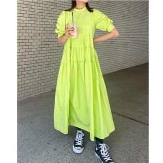 アメリヴィンテージ(Ameri VINTAGE)の出品最終日⭐︎MEDI COLOR TIERED VOLUME DRESS (ロングワンピース/マキシワンピース)