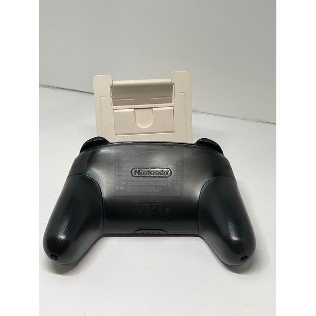 Nintendo Switch(ニンテンドースイッチ)の【美品】Nintendo Switch 純正品 プロコン ブラック エンタメ/ホビーのゲームソフト/ゲーム機本体(家庭用ゲーム機本体)の商品写真