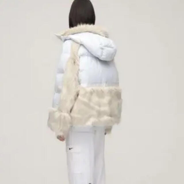 sacai(サカイ)の希少XSサイズ　Nike × Sacai NRG Parka ダウンジャケット レディースのジャケット/アウター(ダウンジャケット)の商品写真