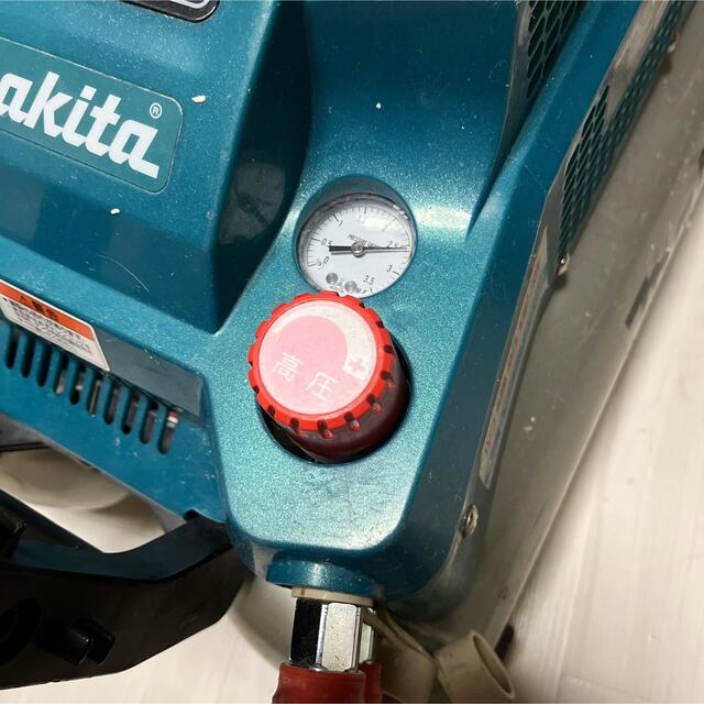 お年玉セール特価】 マキタ高圧専用エアコンプレッサー 完動品 完動品