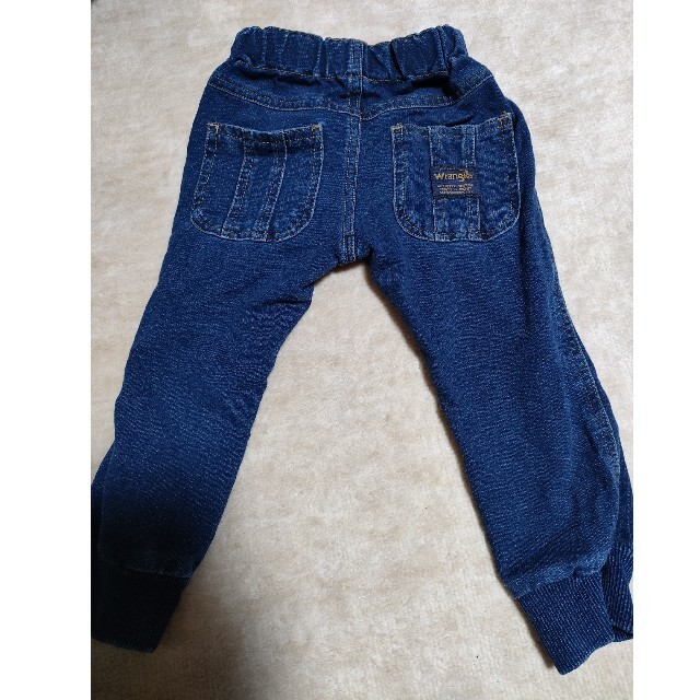 Wrangler(ラングラー)のキッズ95サイズ　ストレッチ　ズボン キッズ/ベビー/マタニティのキッズ服男の子用(90cm~)(パンツ/スパッツ)の商品写真