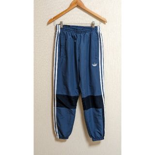 アディダス(adidas)のadidas〈ナイロンパンツ〉(その他)