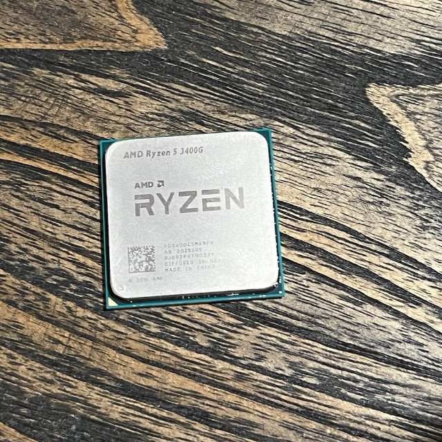 AMD Ryzen5 3400G（ジャンク）