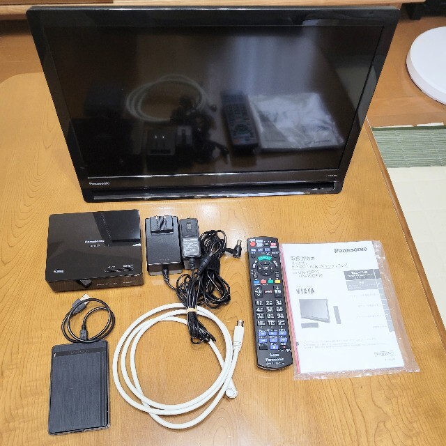 美品》パナソニック プライベートビエラ UN-19F10-K - www 販売注文 【保証付き】パナソニック ポータブルテレビ UN-19F10-K テレビ