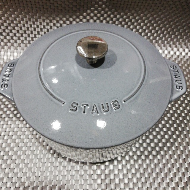 鍋/フライパン未使用⭐staub　ココットデゴハンL