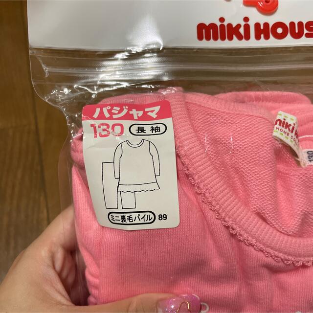 mikihouse(ミキハウス)のミキハウス　パジャマ　130    女の子 キッズ/ベビー/マタニティのキッズ服女の子用(90cm~)(パジャマ)の商品写真