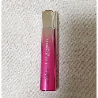 ロレアルパリ(L'Oreal Paris)のロレアル パリ リップ ユイルカレス 807 フューシャピンク (リップグロス)