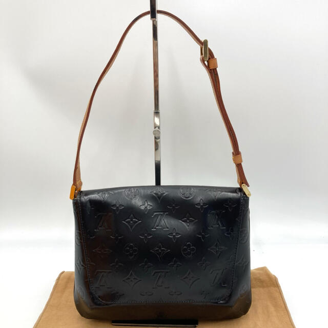 LOUIS VUITTON(ルイヴィトン)の極美品✨　ルイヴィトン　トンプソンストリート ヴェルニ　モノグラム ゴールド レディースのバッグ(ショルダーバッグ)の商品写真