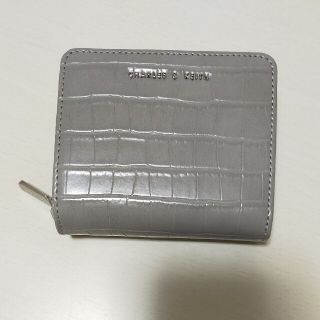 チャールズアンドキース(Charles and Keith)のCharles and Keith 折り財布　ウォレット(財布)