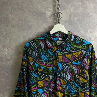 ビンテージシルクシャツ 90s 総柄シャツ アート柄 黒 マルチカラー(シャツ)