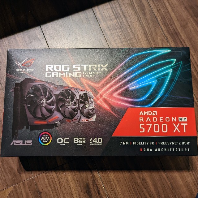 ASUS(エイスース)のASUS ROG-STRIX-RX5700XT-O8G-GAMING スマホ/家電/カメラのPC/タブレット(PCパーツ)の商品写真