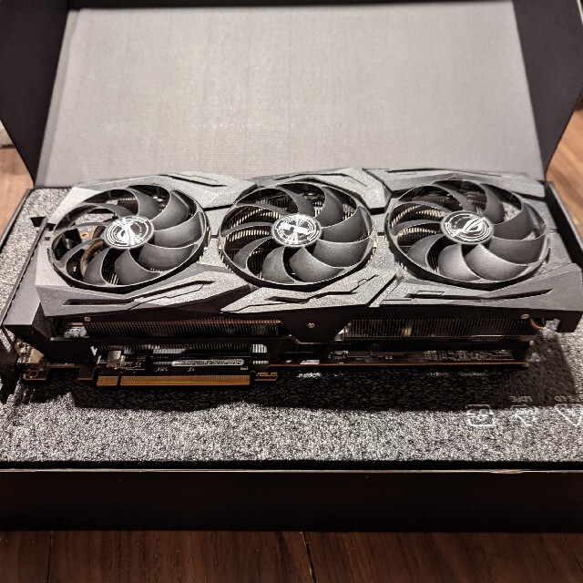 ASUS ROG-STRIX-RX5700XT-O8G-GAMING