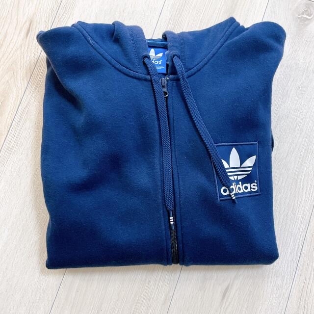 adidas(アディダス)の専用ページ！adidas originals パーカー　Lサイズ メンズのトップス(パーカー)の商品写真